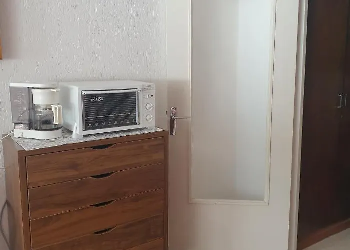 Belle Hutte Cote Pistes De *